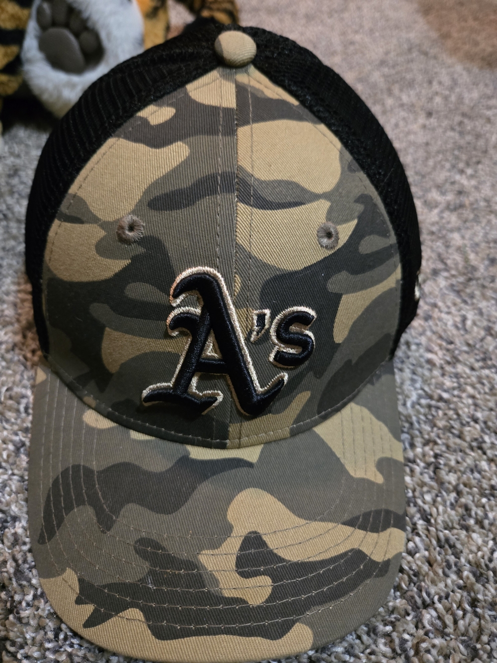 New Era Kids Oakland A's Camo Trucker Hat in Green and Black